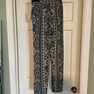 Woman’s wide leg pants